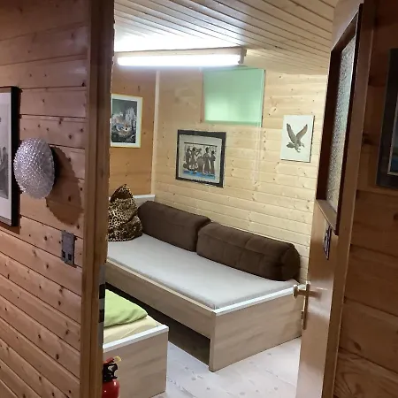 Gemuetliches Im Seterant/untergeschoss Privat bolig *